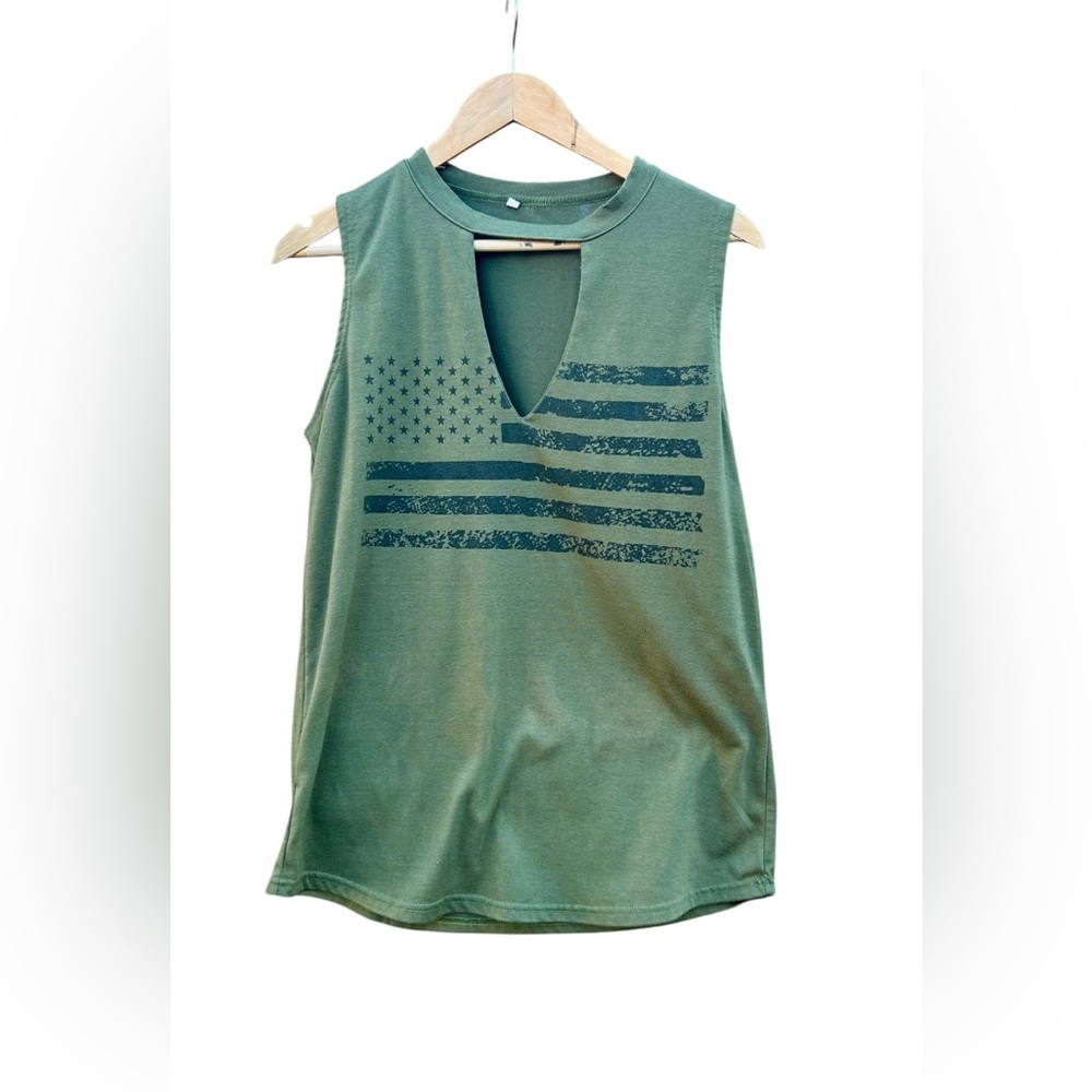American Flag Shirt Olive Green Flag Graphic Tee Hollow Out V-Neck Sz. 8